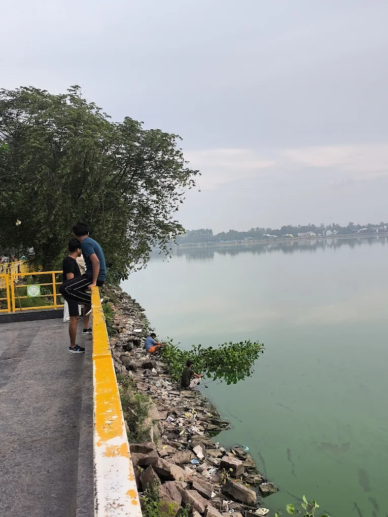 Nauka Vihar Fountain